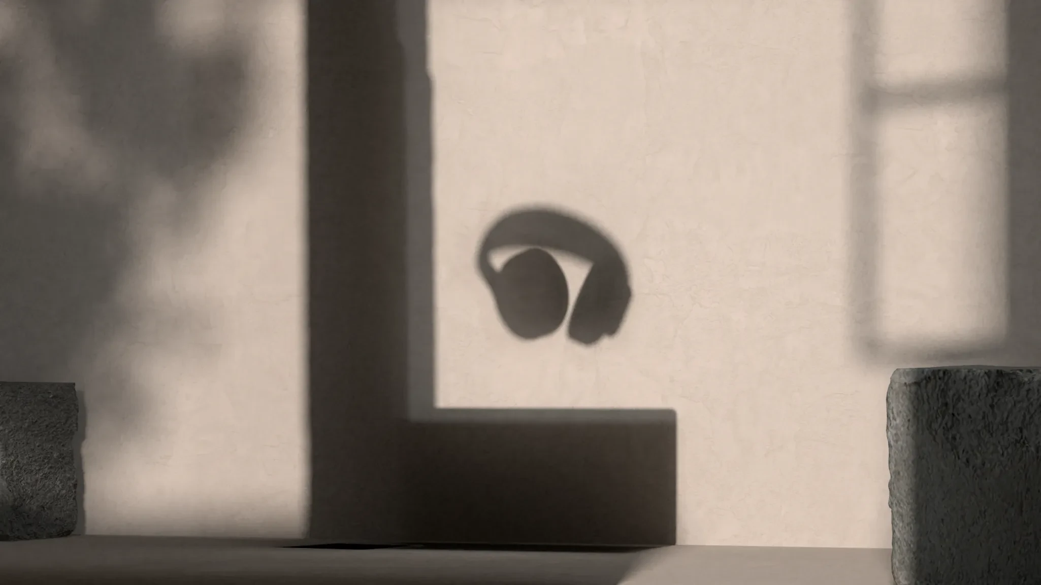 MZ Headphones silhouette and shadow reveal frame / MZ耳机轮廓与阴影预示画面